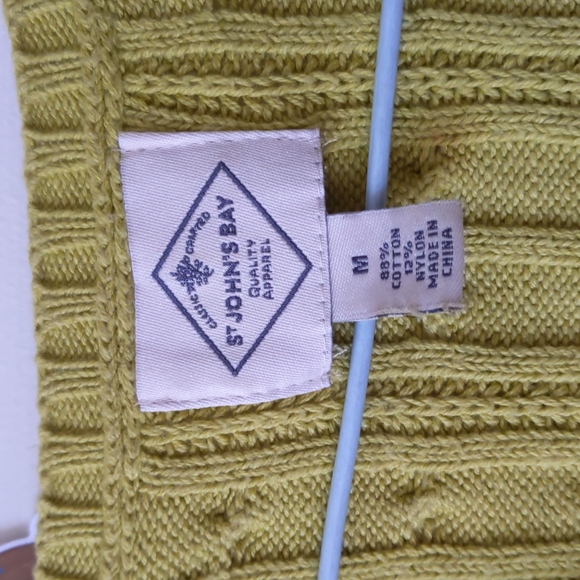 Lemon green sweater - Picture 2 of 3